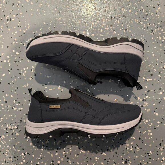 Slip-on shoes - Picture 2 of 5